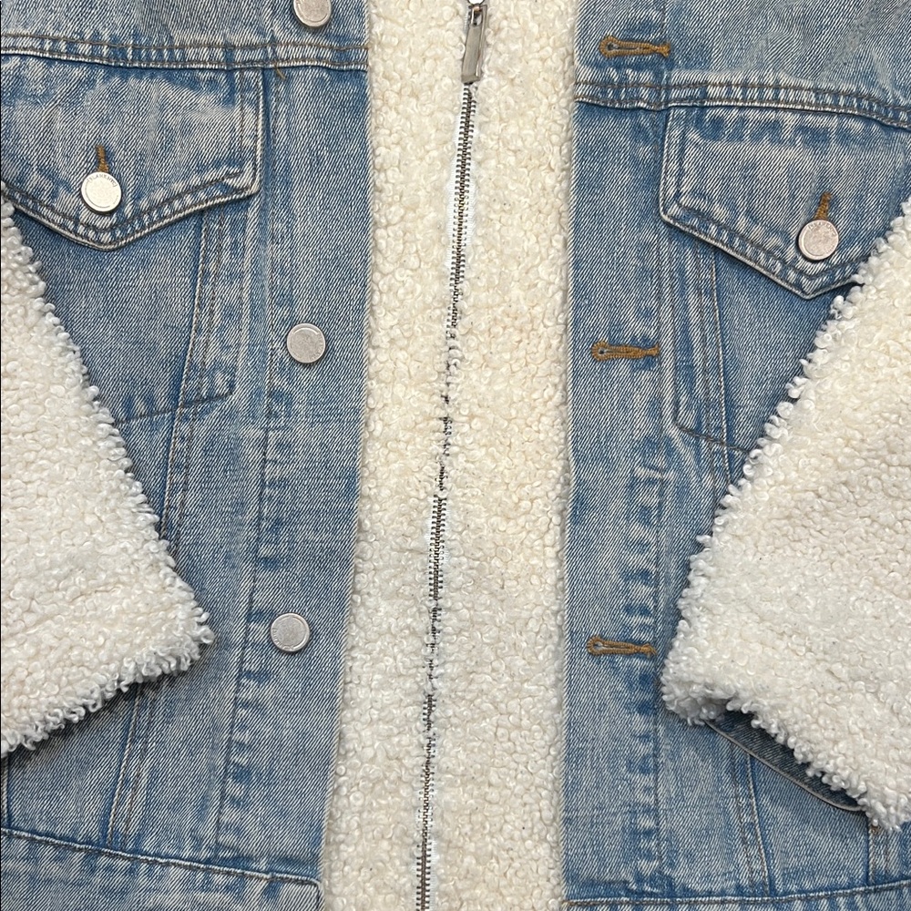 Blank NYC Blue Denim Jacket with Cream Sherpa - Picture 3 of 4